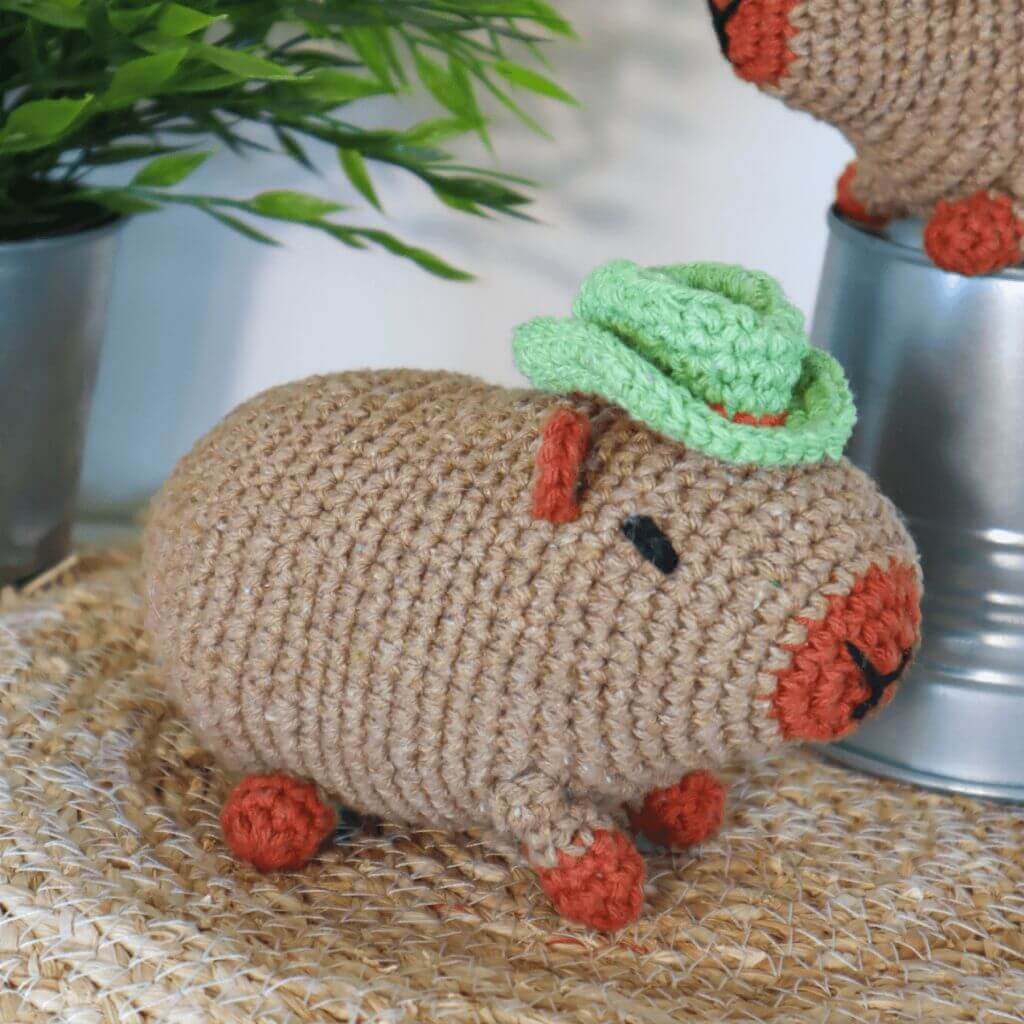 Hoooked Capybaras Carlos &amp; Carlotta Häkelset – Bild 3 von 4 bei Lieblingsgarn