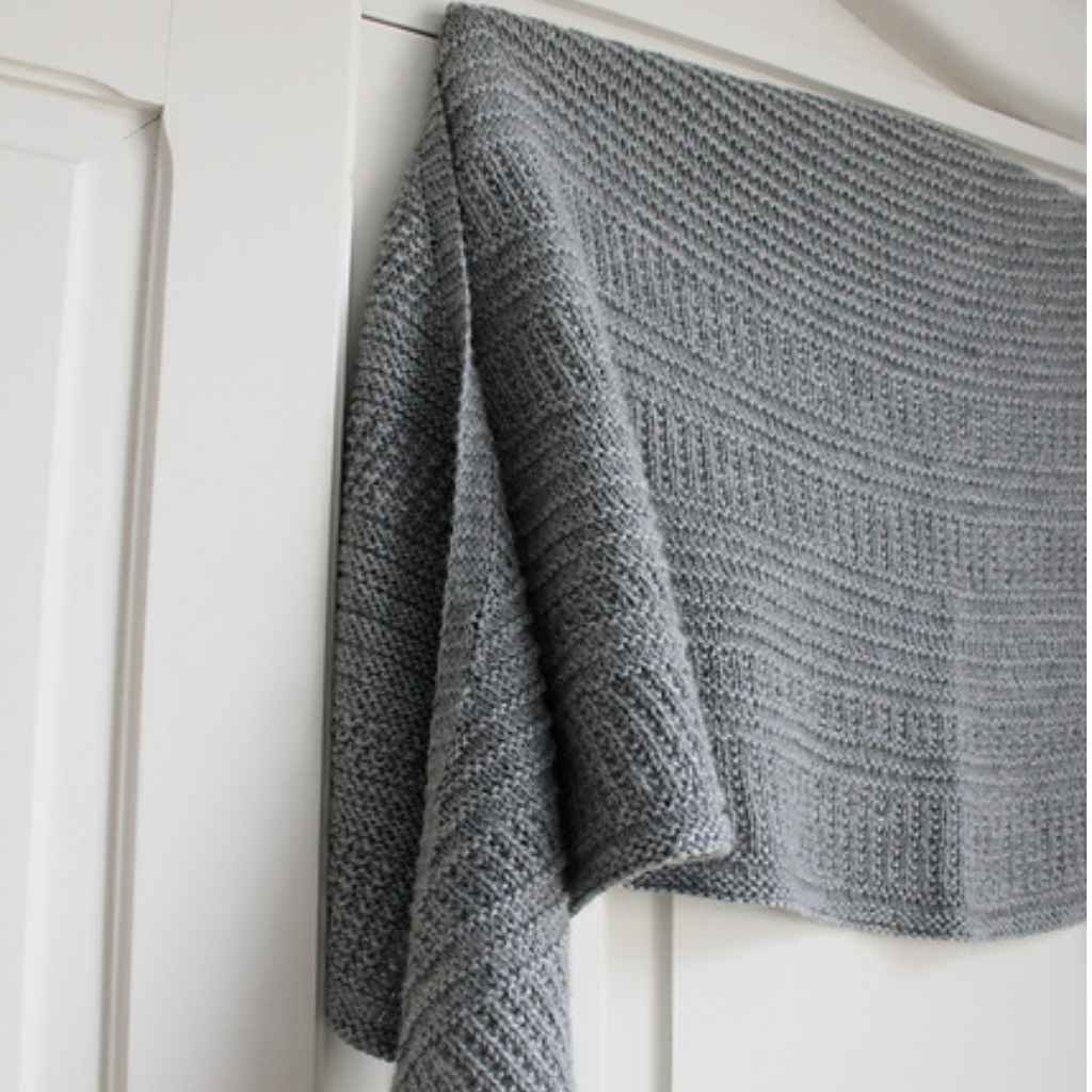 Tuch Anomalie Strickanleitung - eviknitwear (PDF)