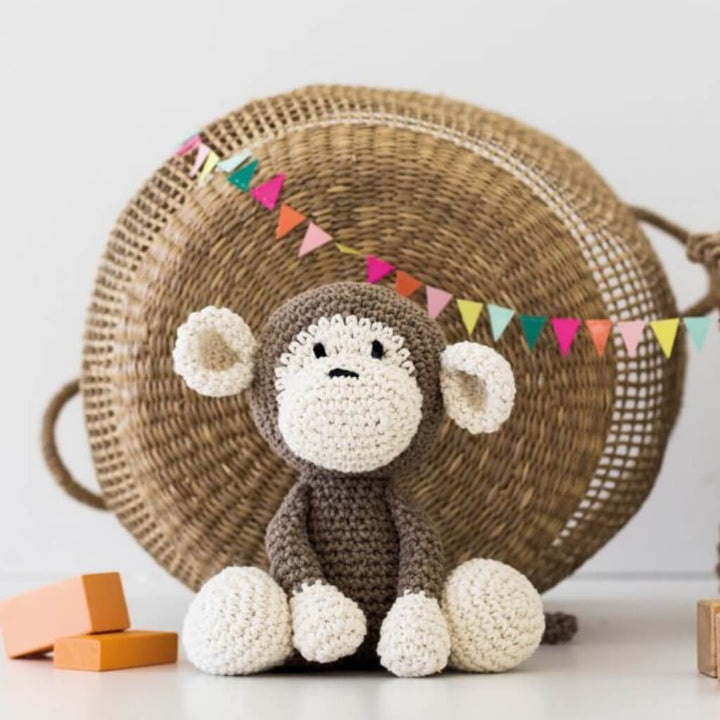Hoooked Amigurumi Häkelset Monkey Mace Lieblingsgarn