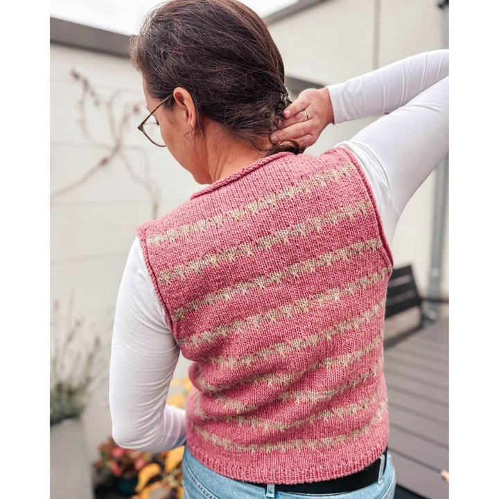 Carolin Balmes Pattern Friedas Mosaic Weste Strickanleitung - Carolin Balmes (PDF) bei bei bei bei bei bei Lieblingsgarn