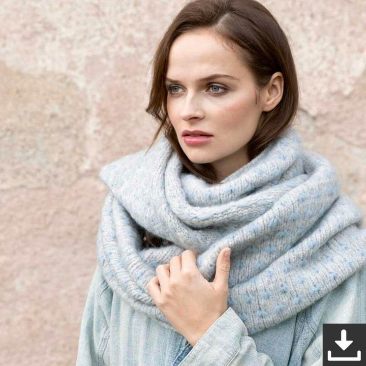 Lang Yarns Pattern Loop-Schal mit Fantasiemuster Strickanleitung - Lang Yarns (PDF) bei bei bei bei bei bei Lieblingsgarn