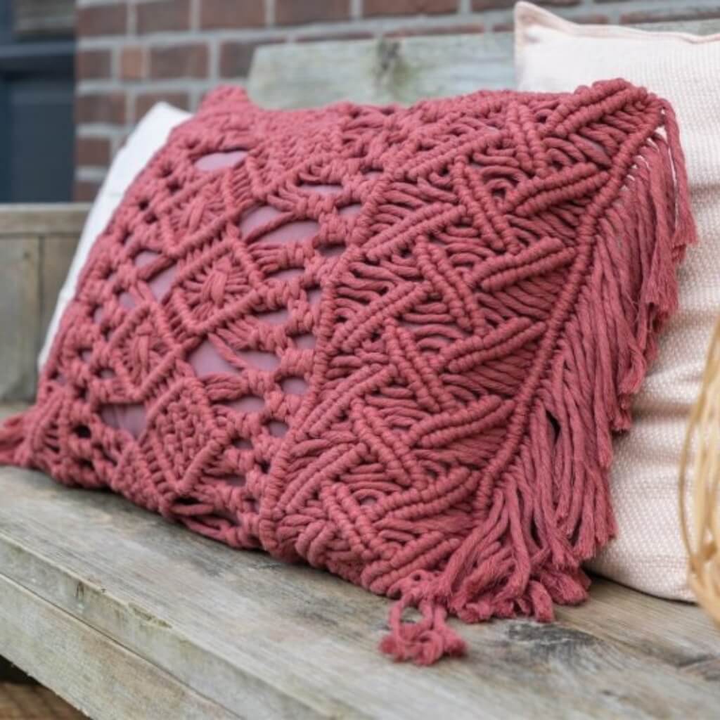 Durable Pattern Daring Diamonds Kissen Durable Rope (PDF) bei bei bei bei bei bei bei bei bei bei bei bei bei Lieblingsgarn
