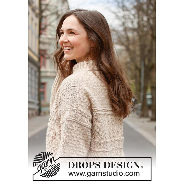 Pullover mit Reliefmuster und doppelter Halsblende Strickanleitung - Drops Design (PDF) bei bei bei bei bei Lieblingsgarn