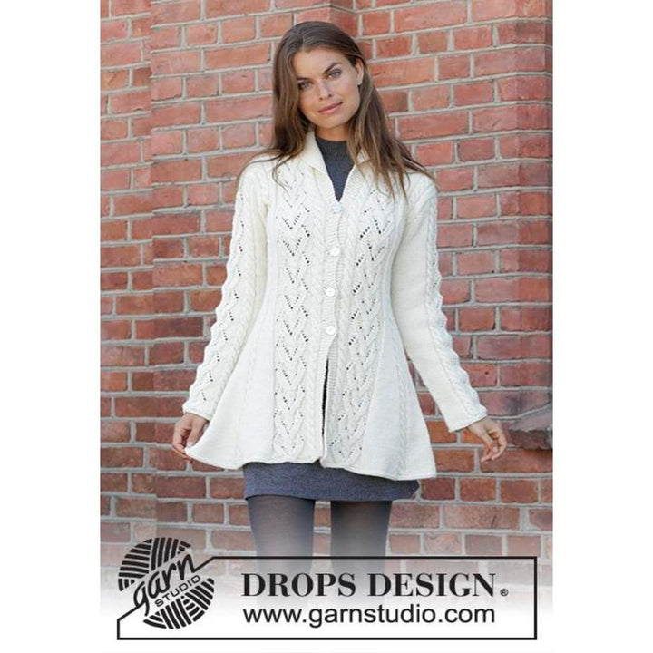Ice Dancer Taillierte Strickjacke mit Schalkragen Strickanleitung - Drops Design (PDF) bei bei bei bei bei Lieblingsgarn