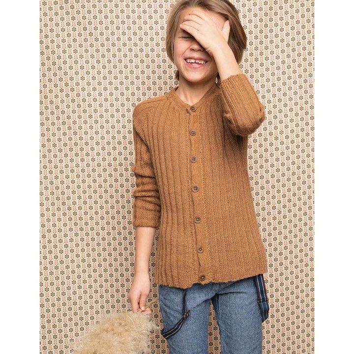 Kinder Raglanjacke mit Rippenmuster Strickanleitung - Sandnes Garn / Olaug Beate Bjelland (PDF) bei bei bei Lieblingsgarn