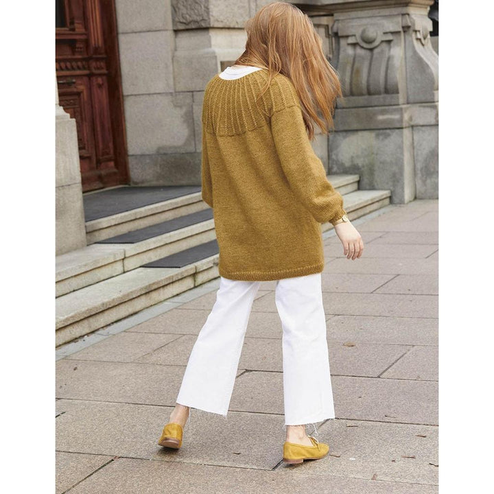 Jacke mit Rundpasse im Halbpatent Strickanleitung - Sandnes Garn / Liv Stangeland (PDF) bei bei bei bei bei bei Lieblingsgarn