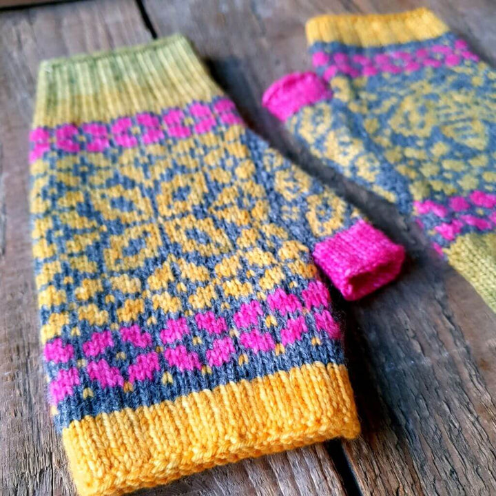 Ducathi Handschuhe Bee Creative Mittens Strickanleitung - Ducathi (PDF) bei bei bei bei bei bei bei bei bei bei Lieblingsgarn