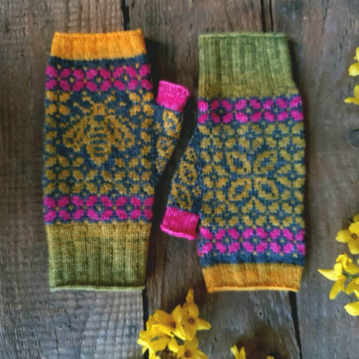 Ducathi Handschuhe Bee Creative Mittens Strickanleitung - Ducathi (PDF) bei bei bei bei bei bei bei bei bei bei Lieblingsgarn