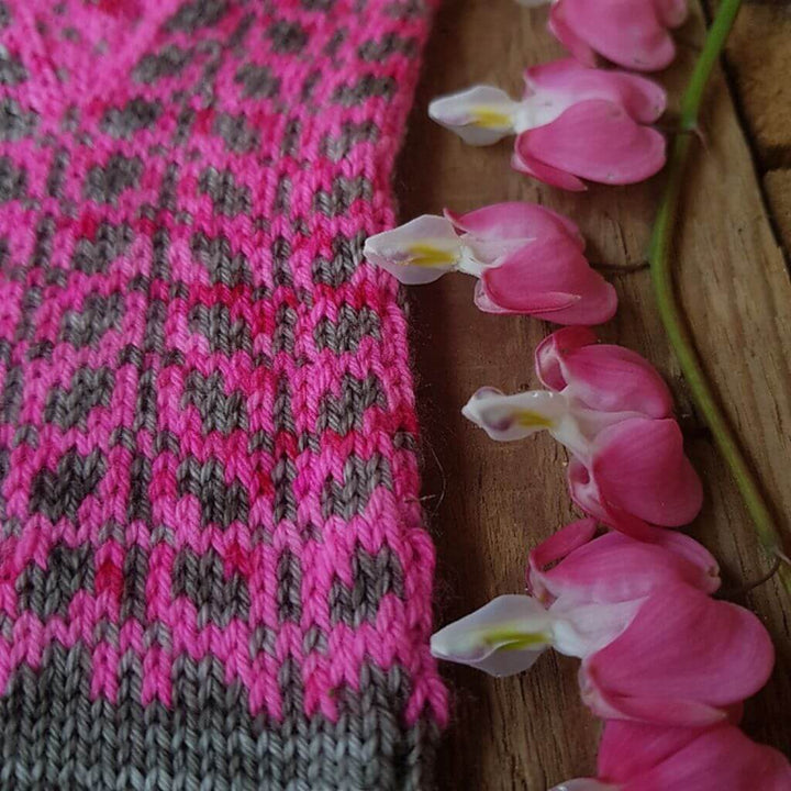 Ducathi Pattern Handschuhe Powerflowermittens Strickanleitung - Ducathi (PDF) bei bei bei bei bei bei bei bei Lieblingsgarn