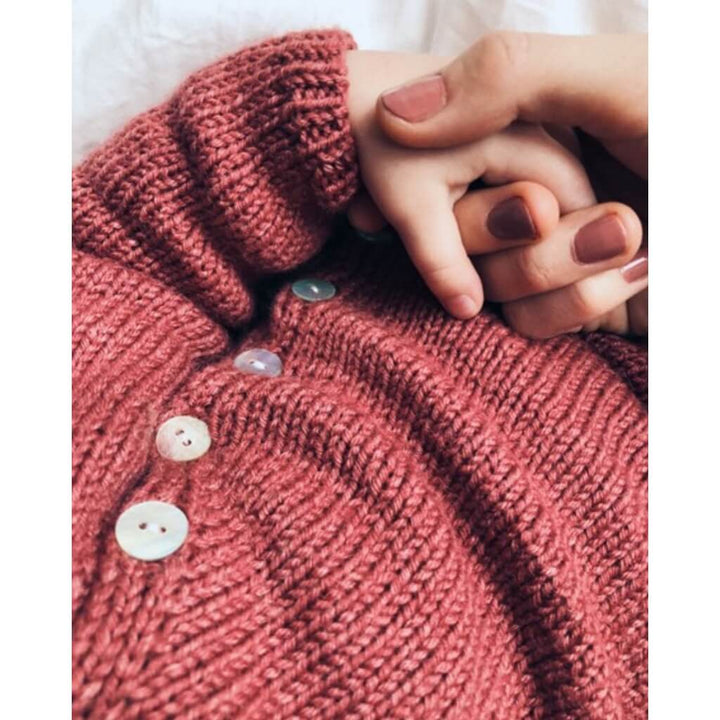 PetiteKnit Pattern Erstlingsset Ellens Abholset Strickanleitung - PetiteKnit (Heft) Lieblingsgarn