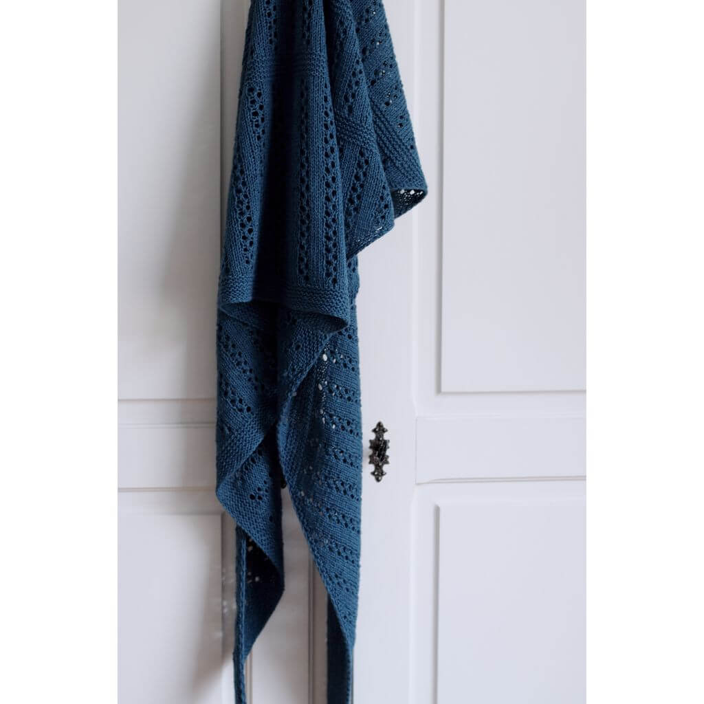 Eviknitwear Pattern Schal Blaubeeren Shawl Strickanleitung - Eviknitwear (PDF) bei bei bei bei bei bei bei bei Lieblingsgarn