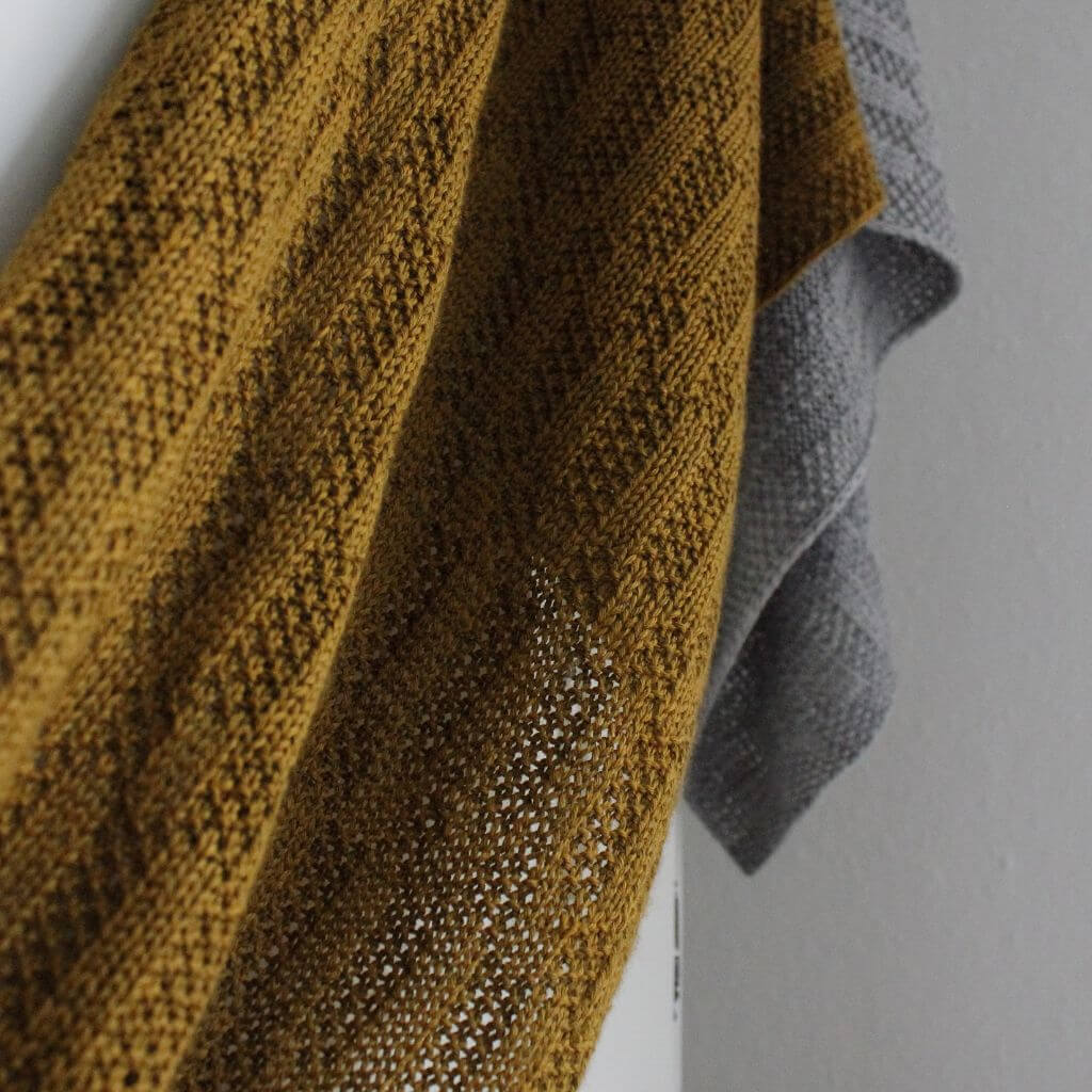 Eviknitwear Pattern Schal Listopad Shawl Strickanleitug - Eviknitwear (PDF) bei bei bei bei bei bei bei bei Lieblingsgarn