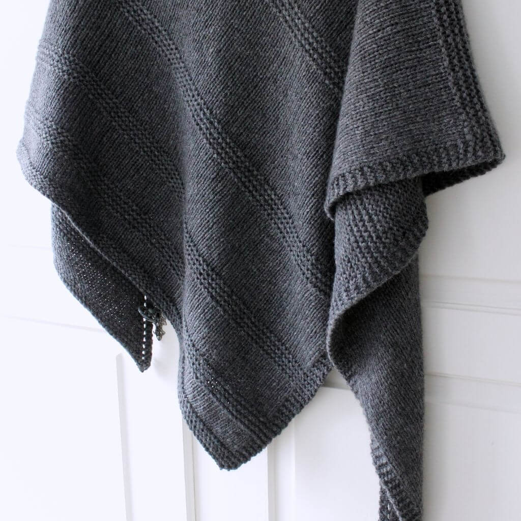 Eviknitwear Pattern Tuch Wintertage Shawl Strickanleitung - Eviknitwear (PDF) bei bei bei bei bei bei bei bei Lieblingsgarn