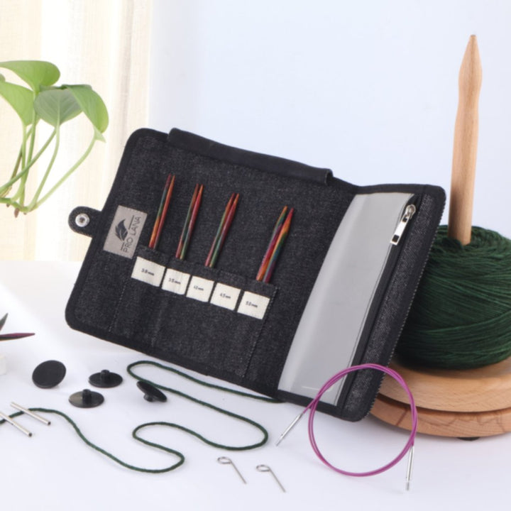 Pro Lana x KnitPro Jumbiläumsnadelset Symfonie 2 – Produktansicht, Holz bei bei bei bei bei Lieblingsgarn