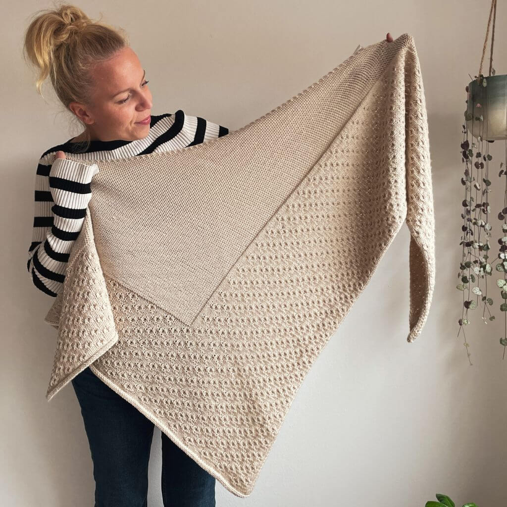 Katharina Lehmann Tuch Livia Shawl Strickanleitung - Katharina Lehmann (PDF) bei bei bei bei bei bei bei bei Lieblingsgarn