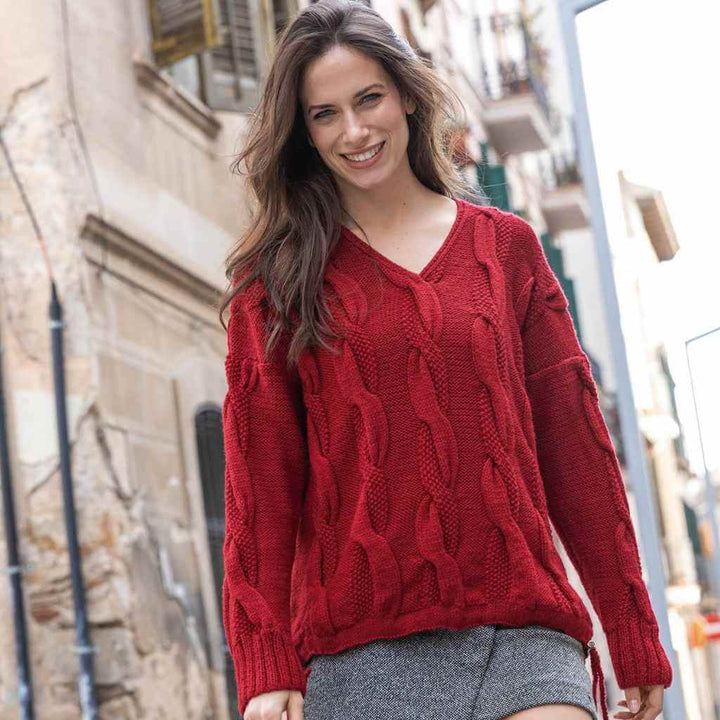 Katia Zopfmuster Pullover mit V-Ausschnitt Strickanleitung – Bild 2 von 3 bei bei Lieblingsgarn