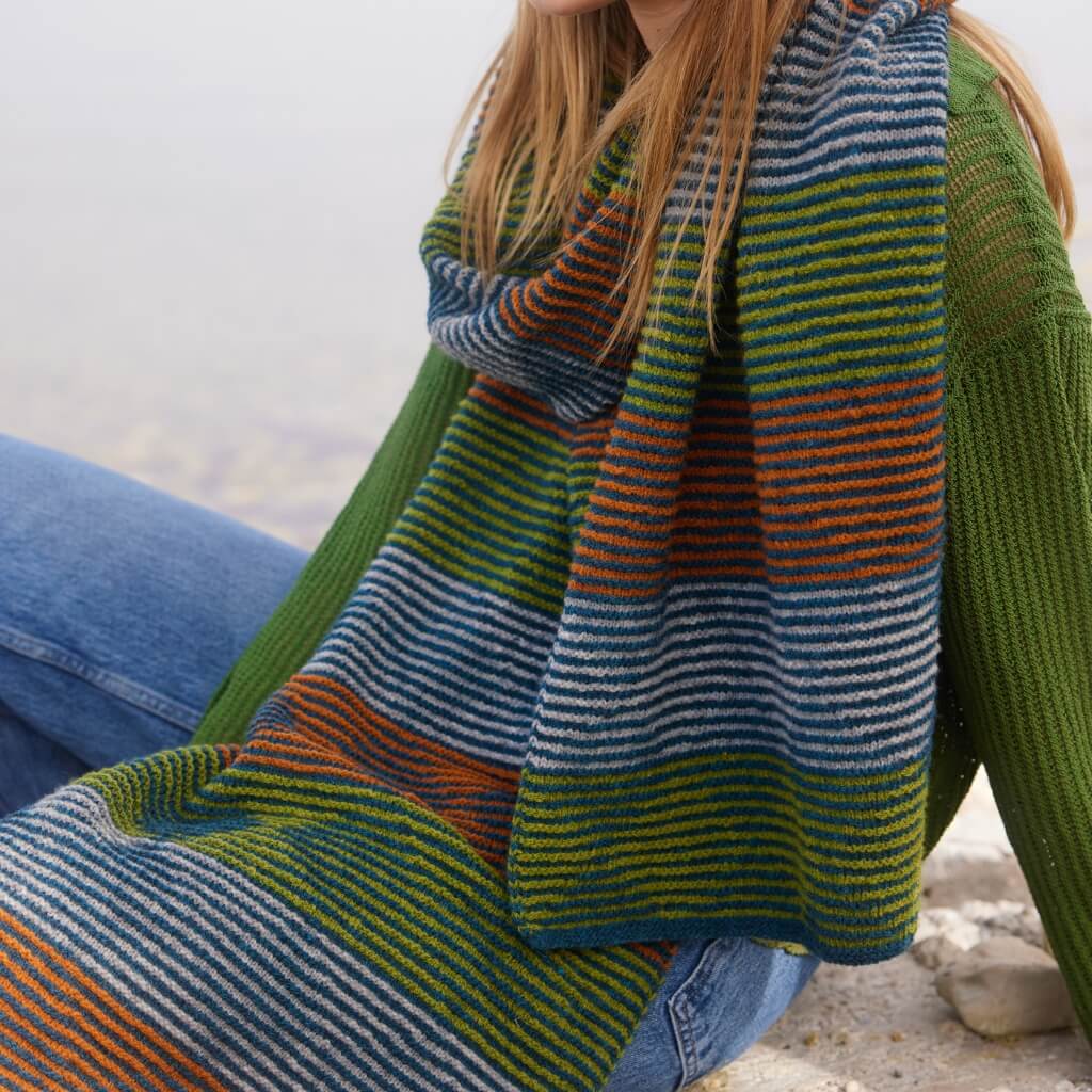 Lana Grossa Schal im Schattenstrickmuster Strickanleitung - Lana Grossa (Heft) bei bei bei bei bei bei bei bei Lieblingsgarn