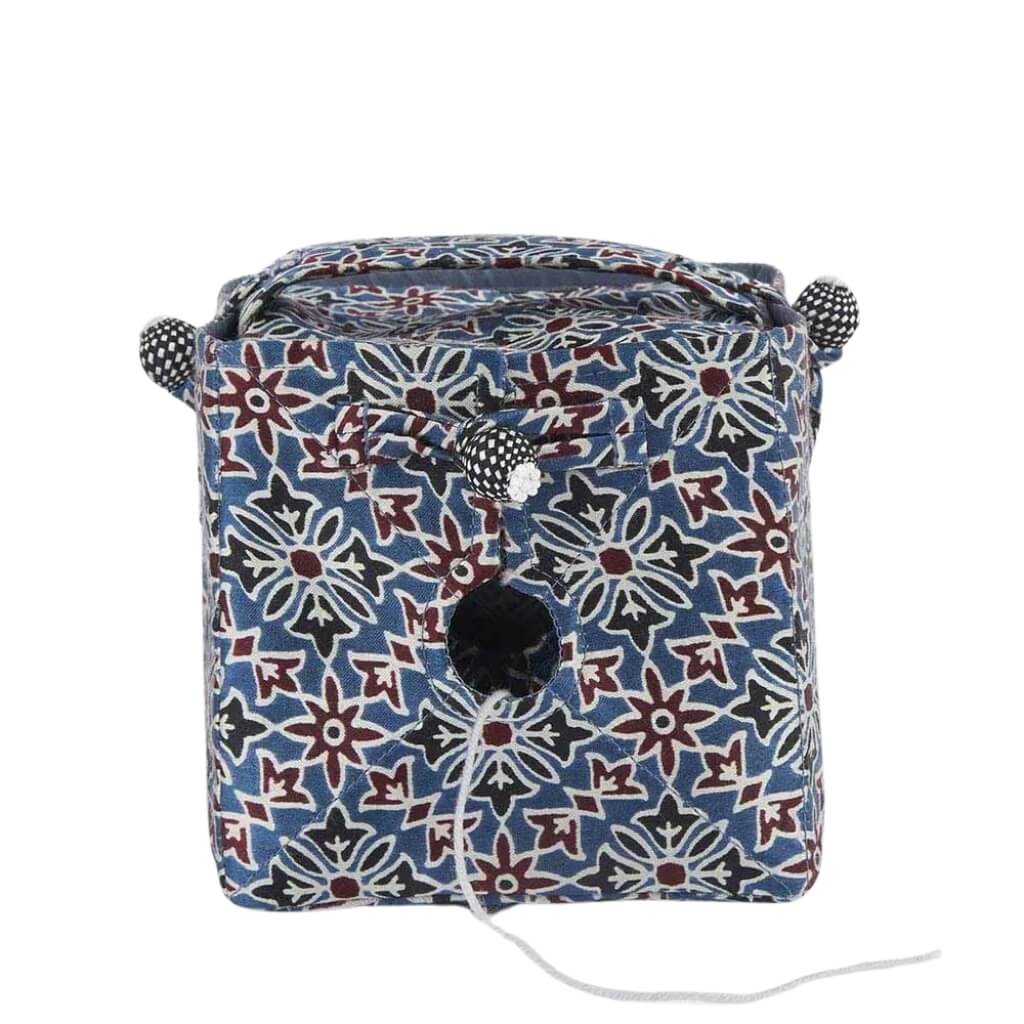 Lantern Moon Knit Out Box Ajrak – Produktansicht bei bei bei bei bei bei bei bei bei bei Lieblingsgarn