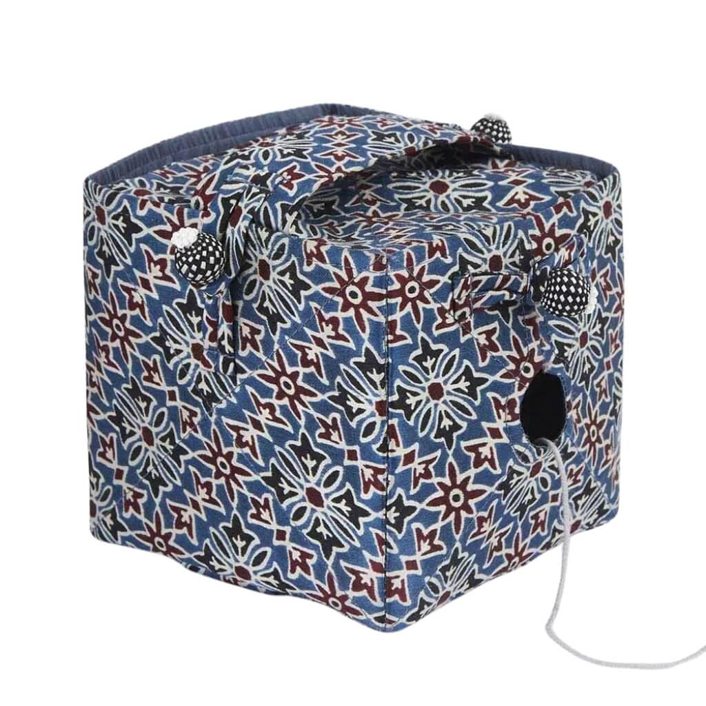 Lantern Moon Knit Out Box Ajrak – Bild 2 von 4 bei bei bei bei bei bei bei bei bei bei Lieblingsgarn