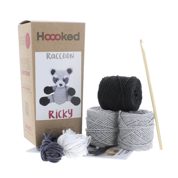 Hoooked Amigurumi Raccoon Ricky Häkelset - Hoooked bei bei bei bei bei bei bei bei bei bei Lieblingsgarn