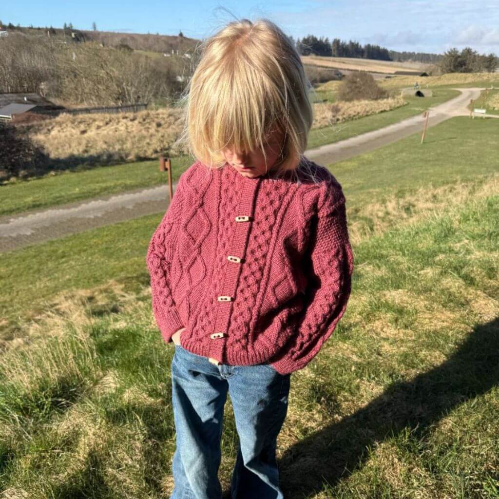 PetiteKnit Pattern Dagmar Jacket Junior Strickanleitung - PetiteKnit (Heft) Lieblingsgarn