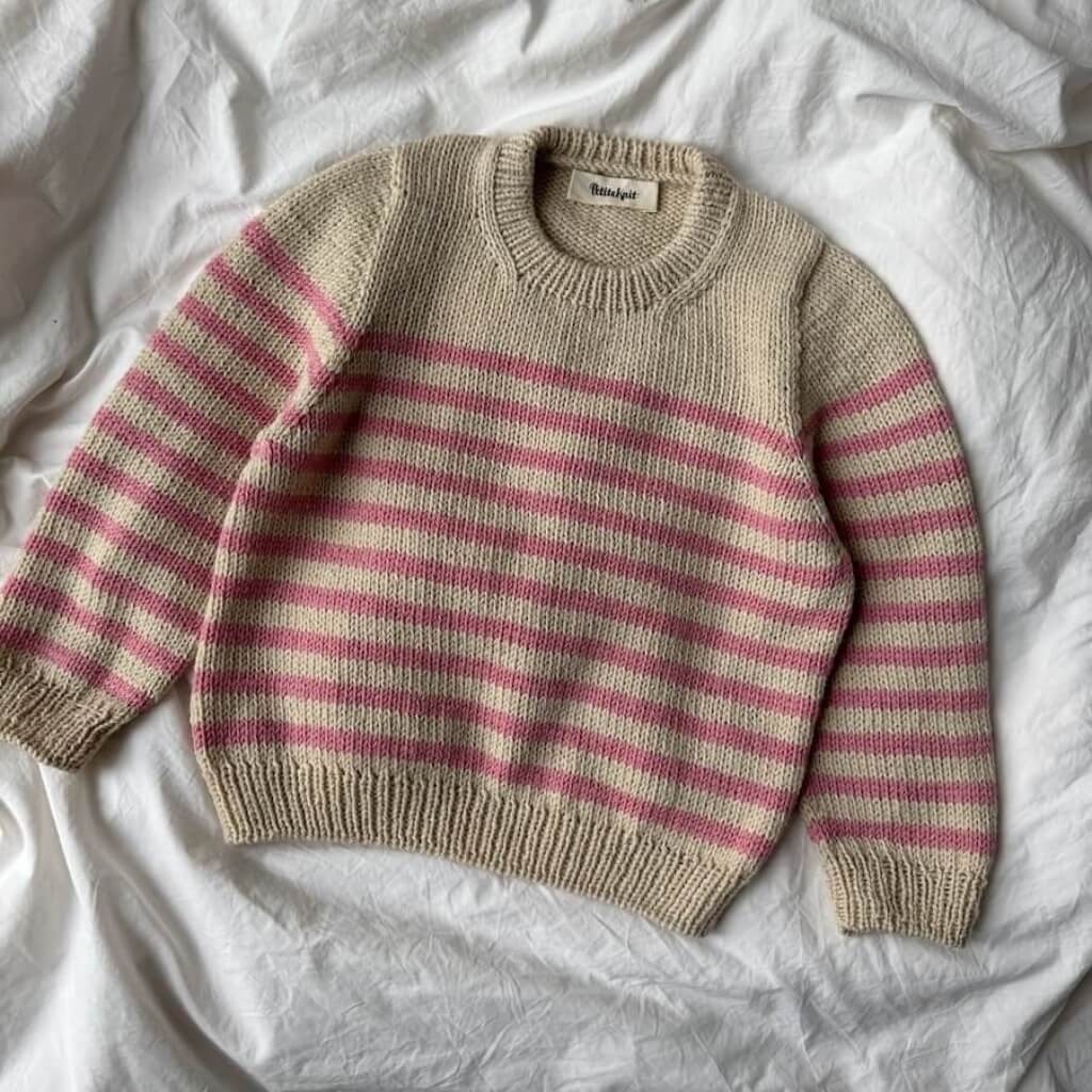 PetiteKnit Pattern Pullover Lyon Sweater Junior Strickanleitung - PetiteKnit (Heft) bei bei bei bei bei bei Lieblingsgarn