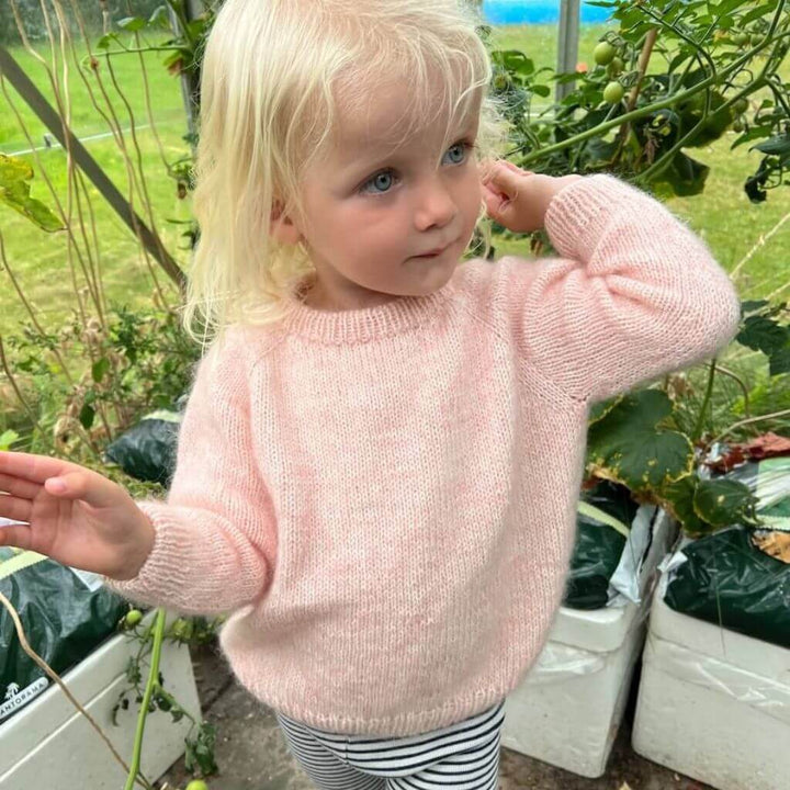 PetiteKnit Pattern Kinder Pullover Monday Sweater Junior Strickanleitung - PetiteKnit (Heft) bei bei bei bei Lieblingsgarn