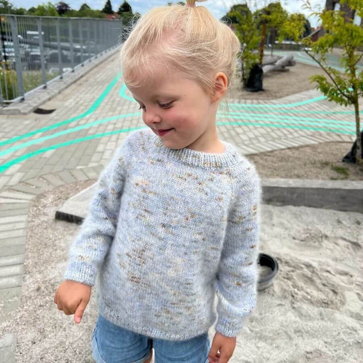 PetiteKnit Pattern Kinder Pullover Monday Sweater Junior Strickanleitung - PetiteKnit (Heft) bei bei bei bei Lieblingsgarn