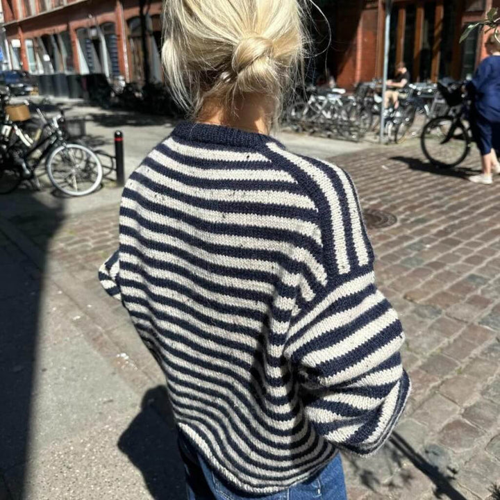 PetiteKnit Pattern Olga Sweater Damen Strickanleitung - PetiteKnit (Heft) bei bei bei bei bei bei bei bei bei Lieblingsgarn