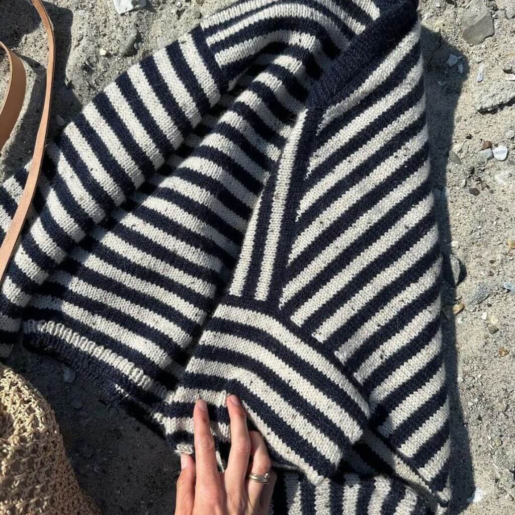 PetiteKnit Pattern Olga Sweater Damen Strickanleitung - PetiteKnit (Heft) bei bei bei bei bei bei bei bei bei Lieblingsgarn