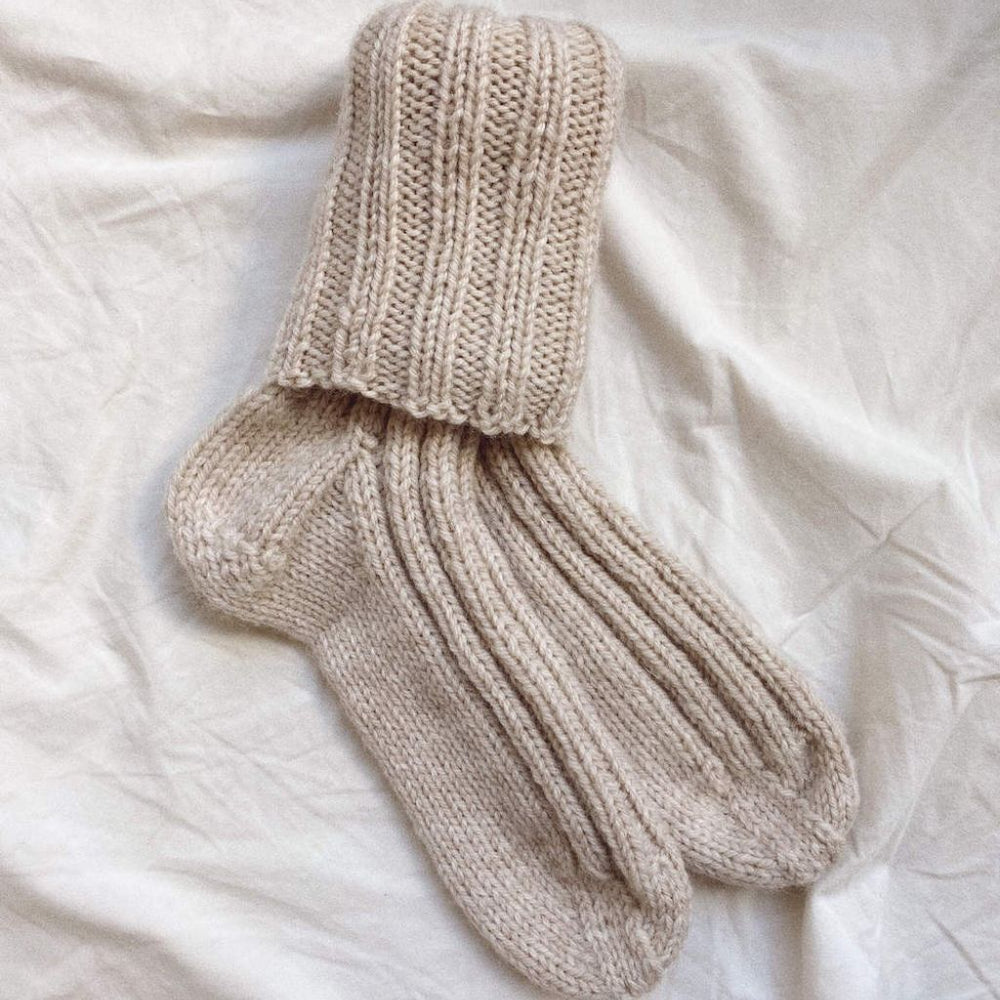 PetiteKnit Pattern Socken Sunday Strickanleitung - PetiteKnit (Heft) bei bei bei bei bei bei bei bei bei bei Lieblingsgarn