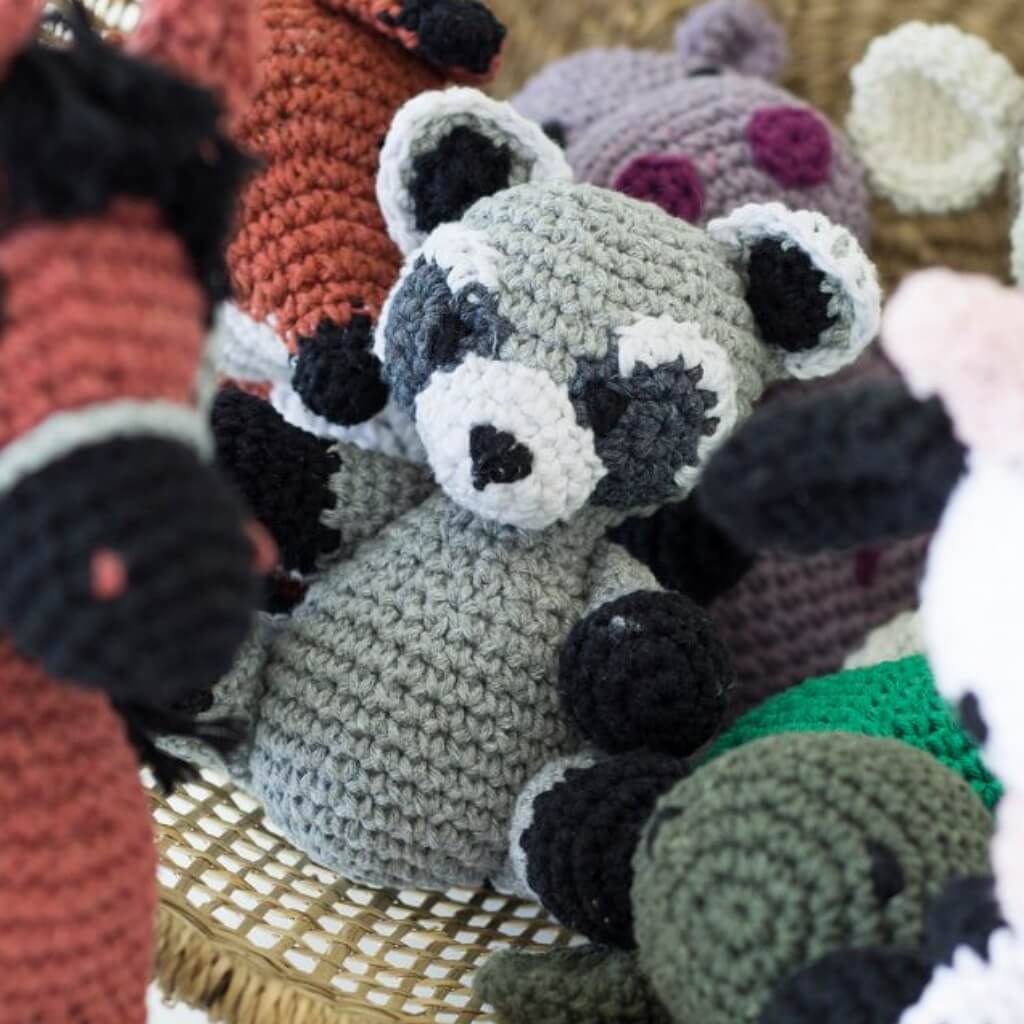 Hoooked Amigurumi Raccoon Ricky Häkelset - Hoooked bei bei bei bei bei bei bei bei bei bei Lieblingsgarn