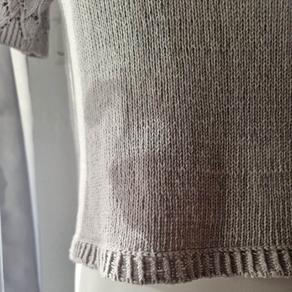 Miene Knits Saris Tee Strickanleitung - Miene Knits (PDF) bei bei bei bei bei bei bei bei bei bei Lieblingsgarn