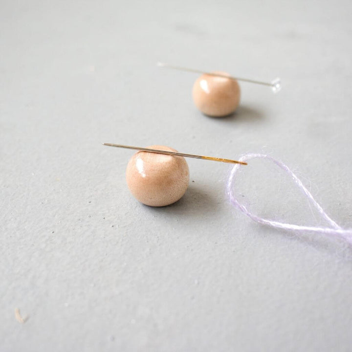 Seeknit Seeknit Stecknadel-Magnet aus Holz Lieblingsgarn