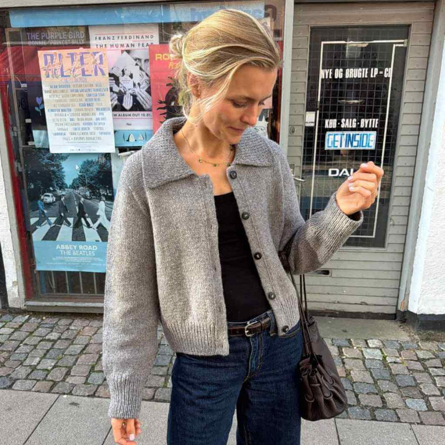 PetiteKnit Petra Jacket Strickanleitung – Produktansicht bei bei bei Lieblingsgarn