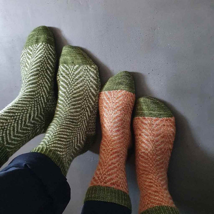 Ducathi Caleido Socks Strickanleitung – Produktansicht bei bei bei bei bei bei bei bei bei bei bei bei bei Lieblingsgarn