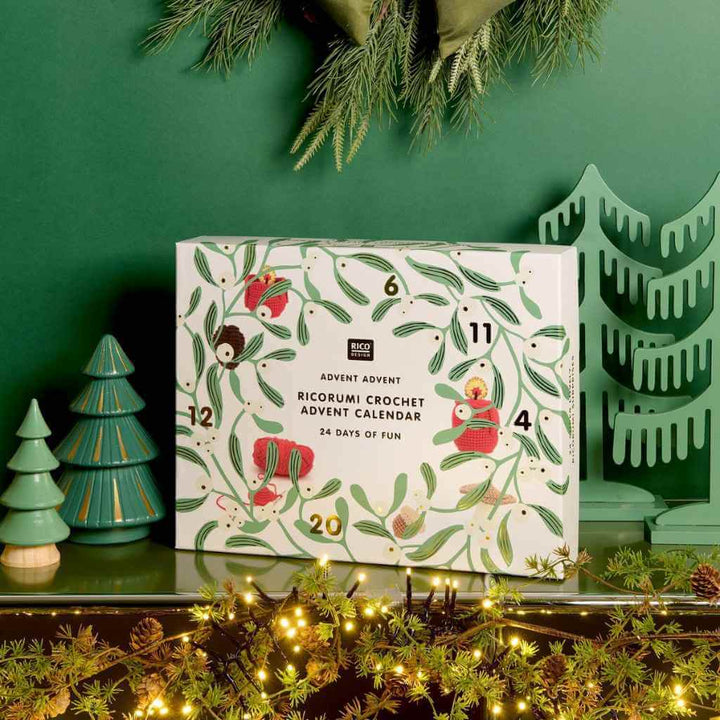 Rico Design Ricorumi Adventskalender „Advent Advent” – Bild 2 von 5 bei bei bei bei bei bei bei bei bei Lieblingsgarn