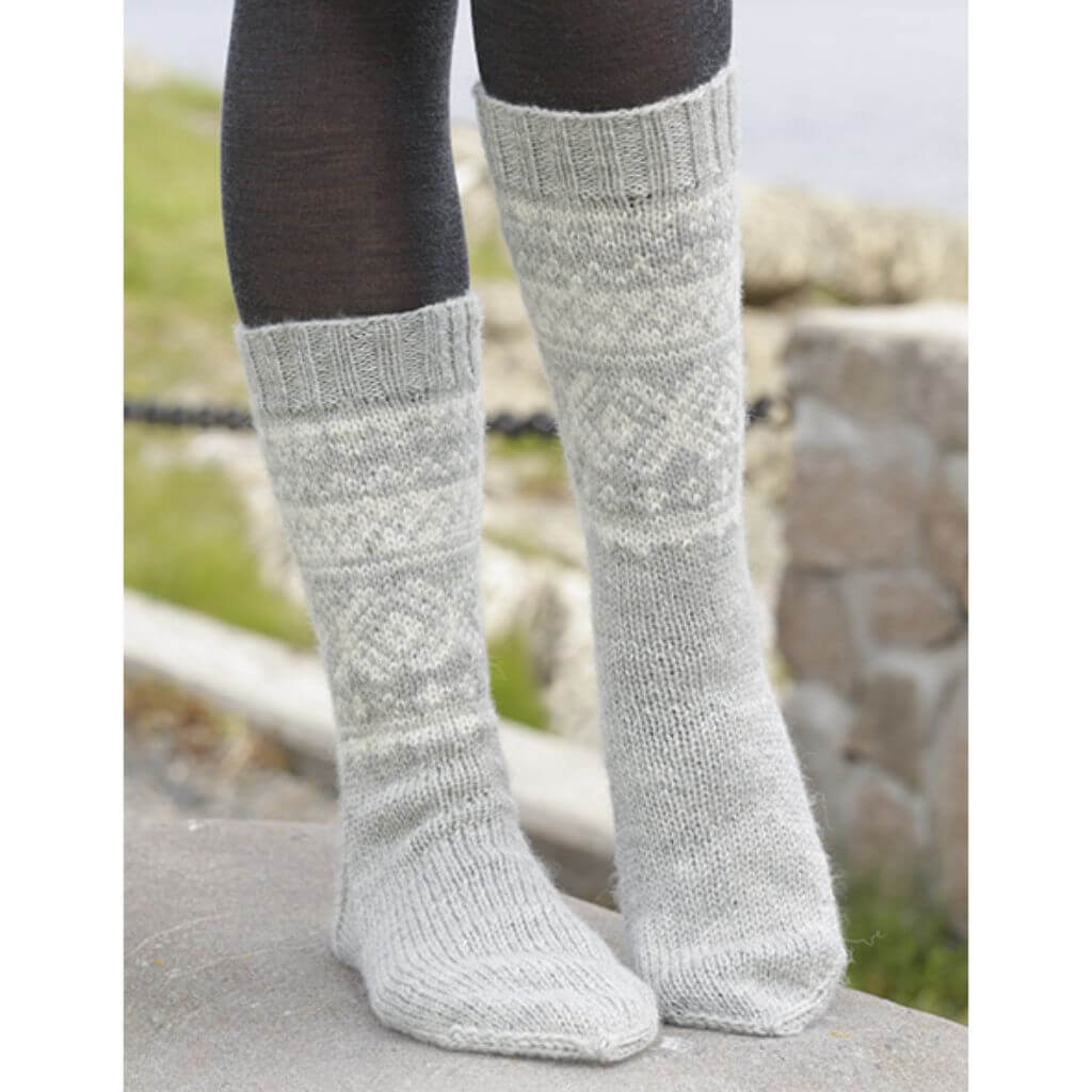 Drops Silver Dreams Socks Strickanleitung - Drops Design (PDF) bei bei bei bei bei bei bei bei bei bei bei Lieblingsgarn