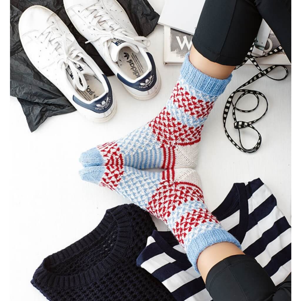 Topp TOPP Strickbuch: Socken stricken mit CraSyTrio von addi Lieblingsgarn