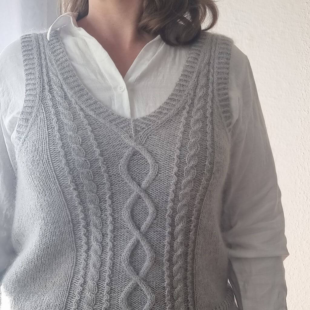 Miene Knits Sylva Slipover Strickanleitung - Miene Knits (PDF) bei bei bei bei bei bei bei bei bei bei bei Lieblingsgarn