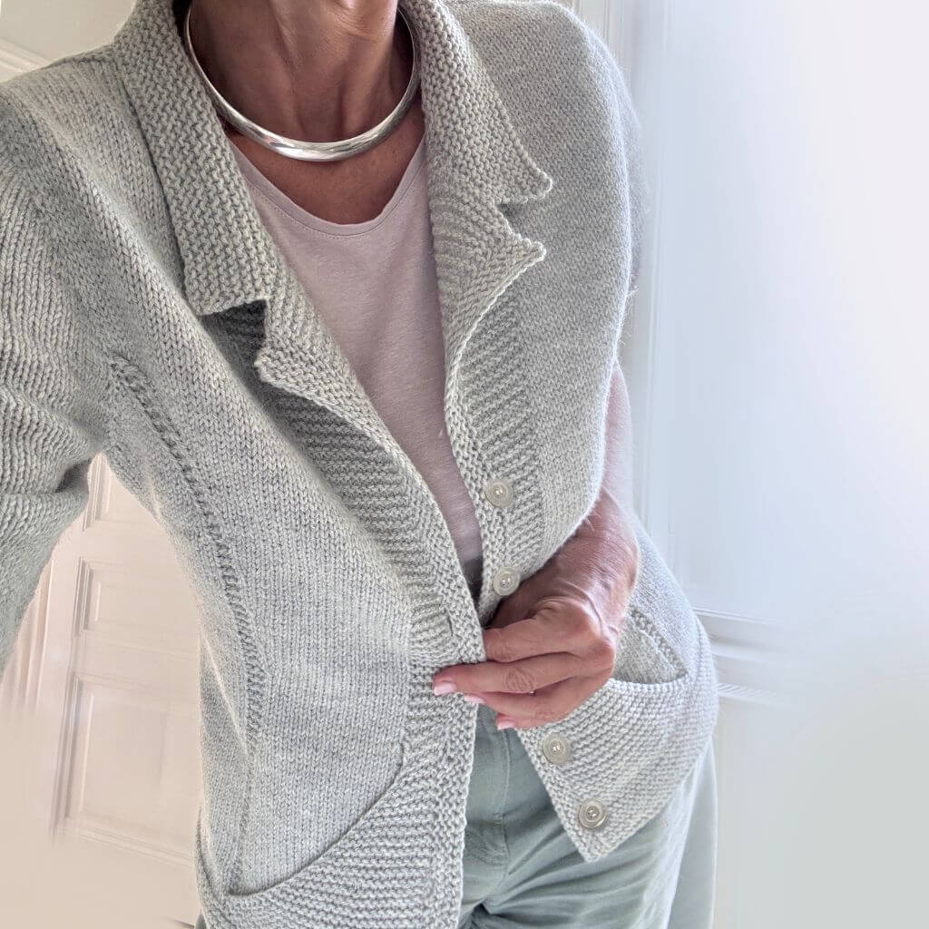 Hinterm Stein Triangle Jacket Strickanleitung - Hinterm Stein (PDF) bei bei bei bei bei bei bei bei bei bei Lieblingsgarn