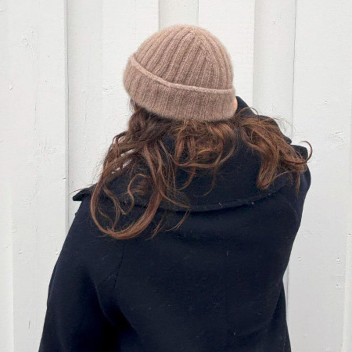 wemadewardrobe Mütze Lotta Hat Strickanleitung - wemadewardrobe (PDF) bei bei bei bei bei bei bei bei bei bei Lieblingsgarn