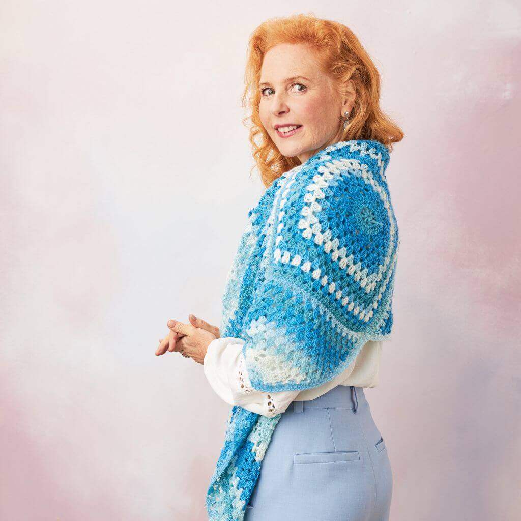 Woolly Hugs Pattern Damen Stola Geolina Häkelanleitung - Woolly Hugs (PDF) bei bei bei bei bei bei bei bei Lieblingsgarn