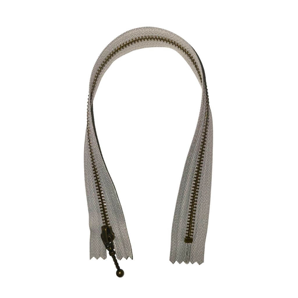 YKK 576 Hellgrau / 36 cm YKK Reißverschluss nicht teilbar 36 cm Lieblingsgarn