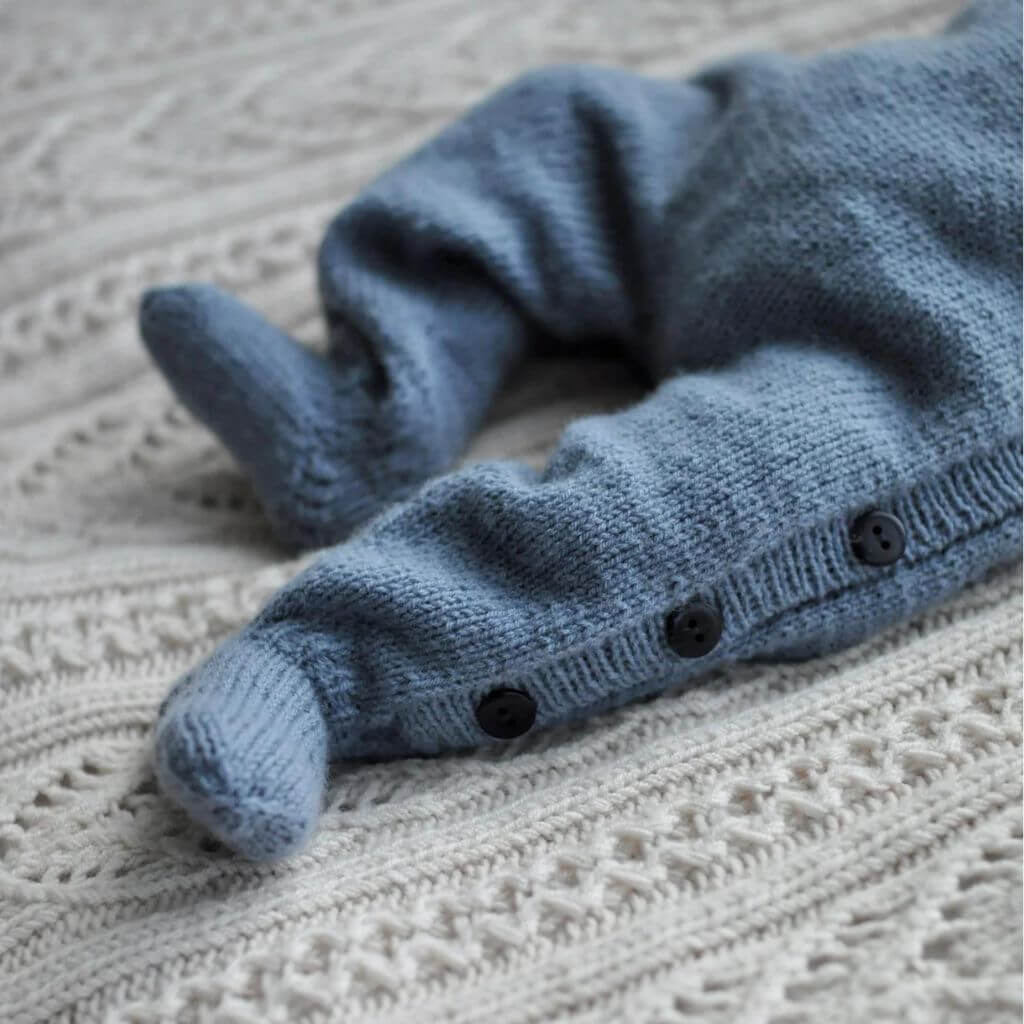 Yndestrikk Pattern Basic Strampelanzug Strickanleitung - Yndestrikk (PDF) bei bei bei bei bei bei bei bei bei Lieblingsgarn